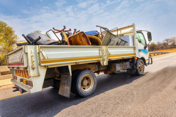 Best Garage Cleanout  in Ridgecrest, FL